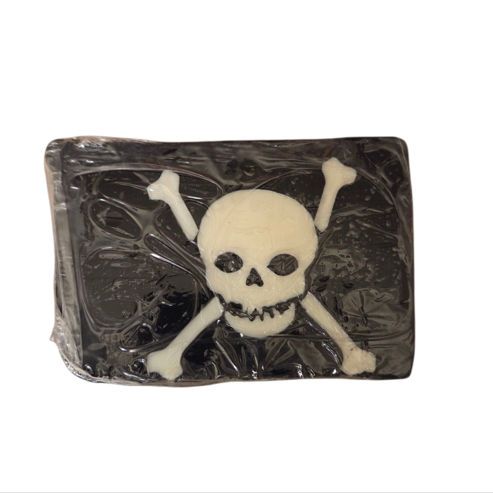 ✨ADD-ON✨NWT Black w/White Skull & Crossbones Soap from Basin at Disney Springs